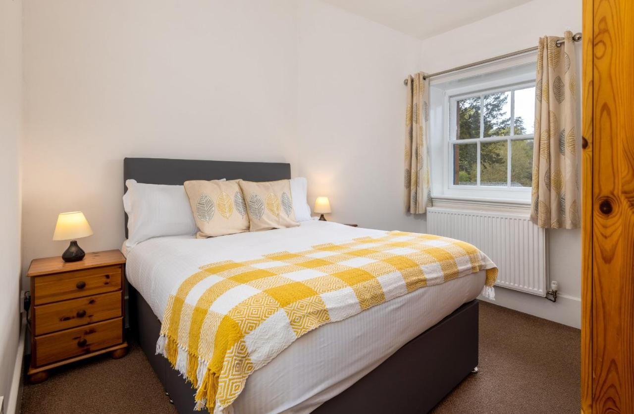 Muncaster Castle Coachman'S Quarters Bed and Breakfast Ravenglass Buitenkant foto