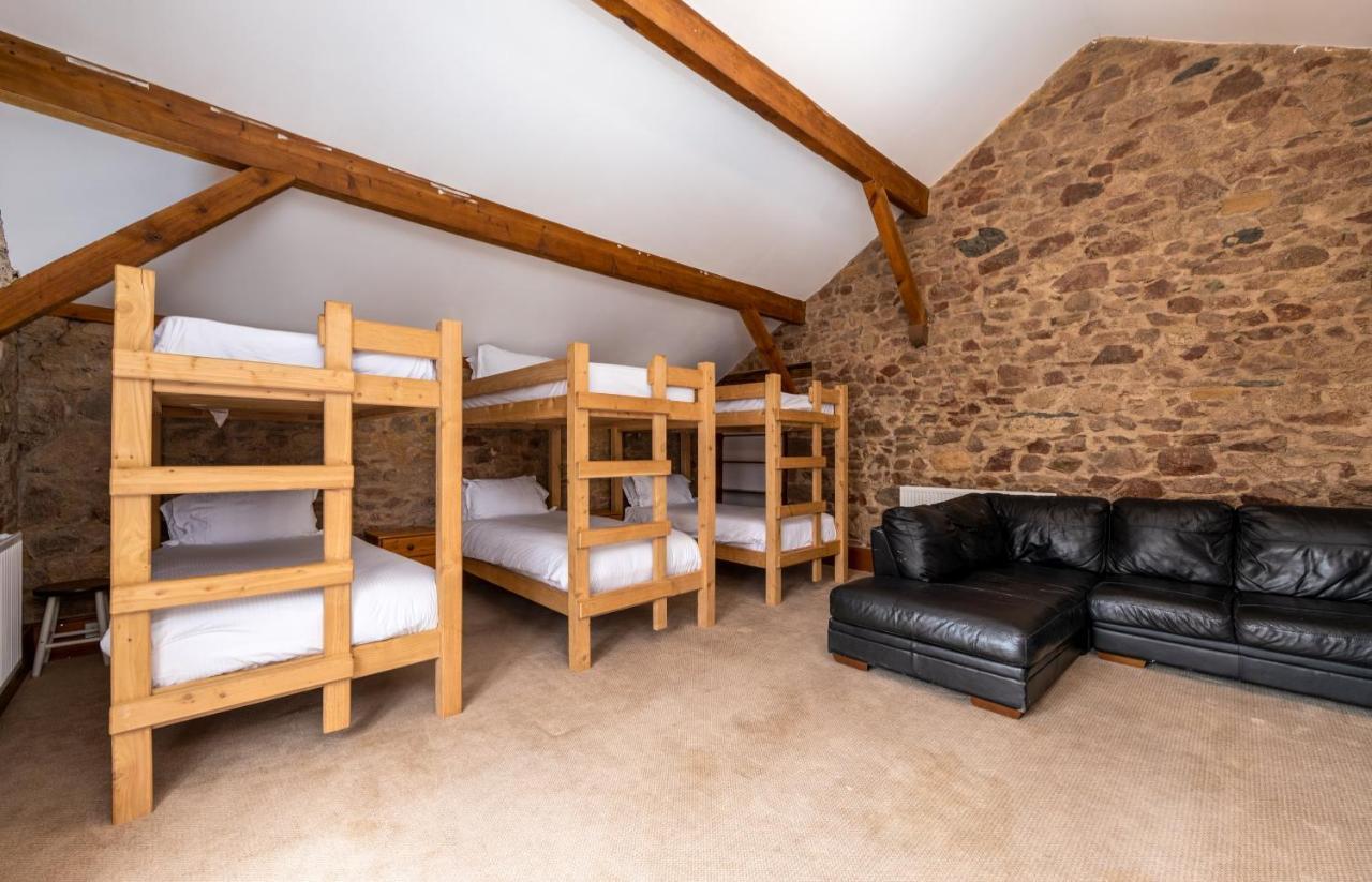 Muncaster Castle Coachman'S Quarters Bed and Breakfast Ravenglass Buitenkant foto