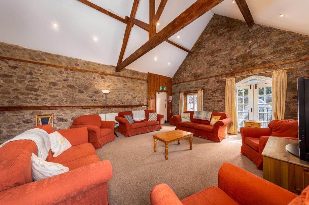 Muncaster Castle Coachman'S Quarters Bed and Breakfast Ravenglass Buitenkant foto